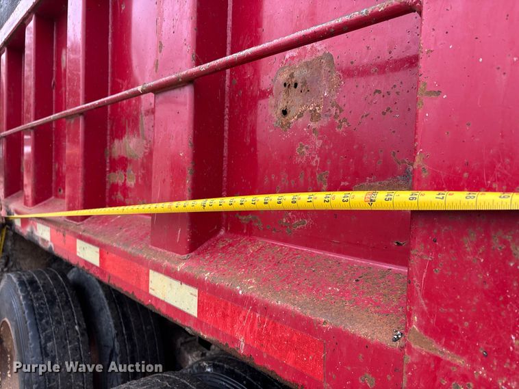 image for item EJ7684 1997 Chevrolet C7500 dump truck