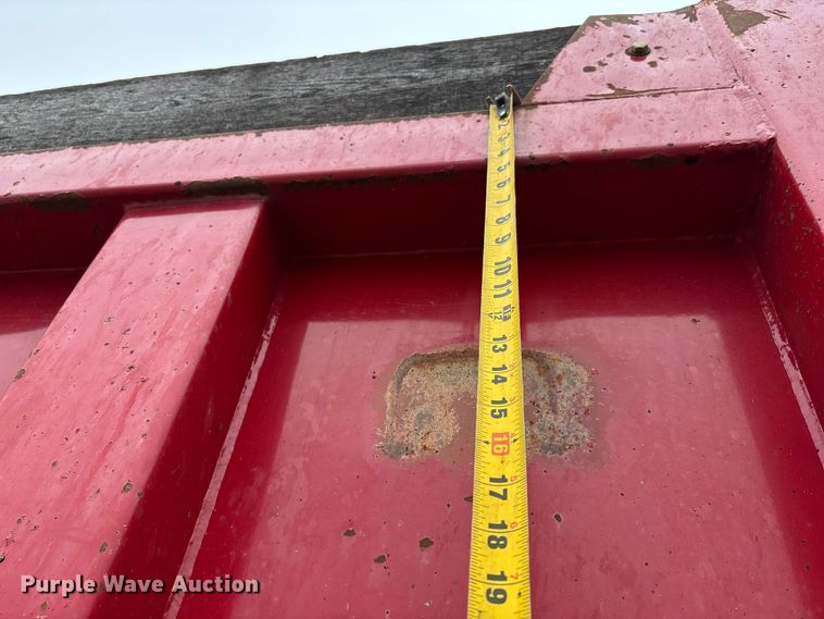 image for item EJ7684 1997 Chevrolet C7500 dump truck