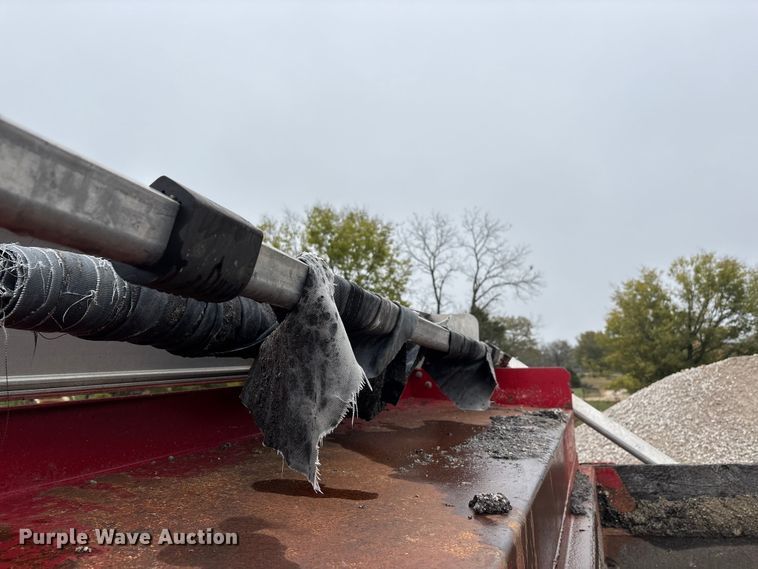 image for item EJ7684 1997 Chevrolet C7500 dump truck