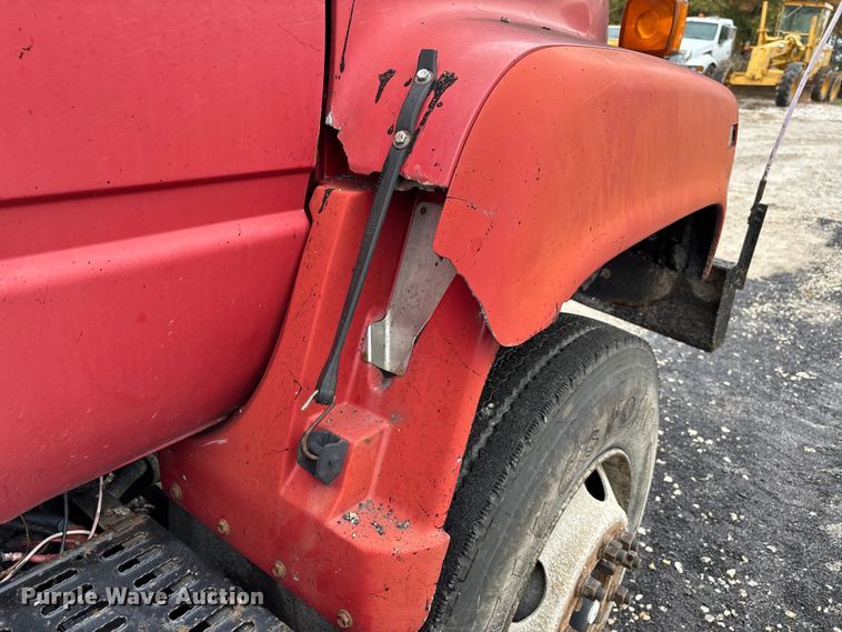 image for item EJ7684 1997 Chevrolet C7500 dump truck