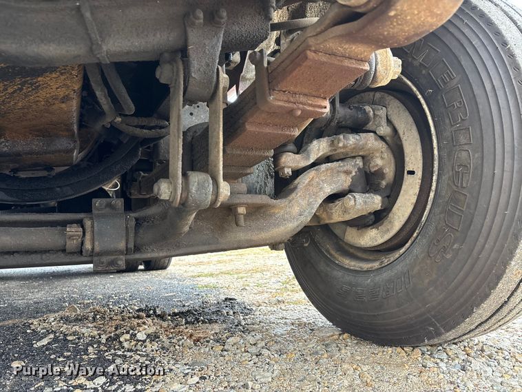 image for item EJ7684 1997 Chevrolet C7500 dump truck