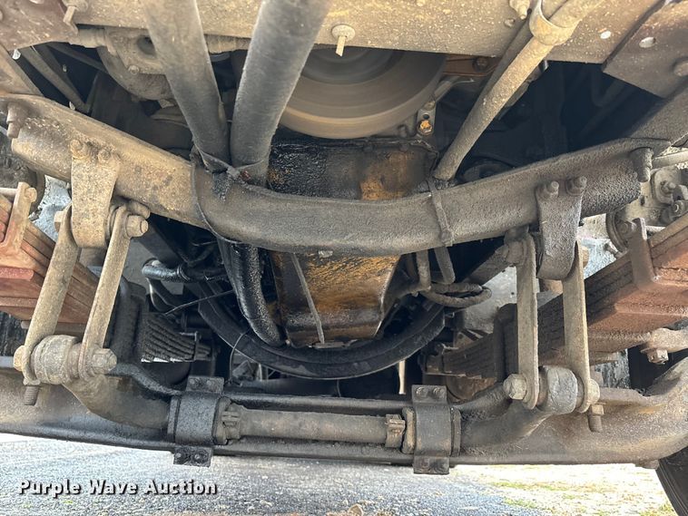 image for item EJ7684 1997 Chevrolet C7500 dump truck