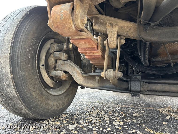 image for item EJ7684 1997 Chevrolet C7500 dump truck