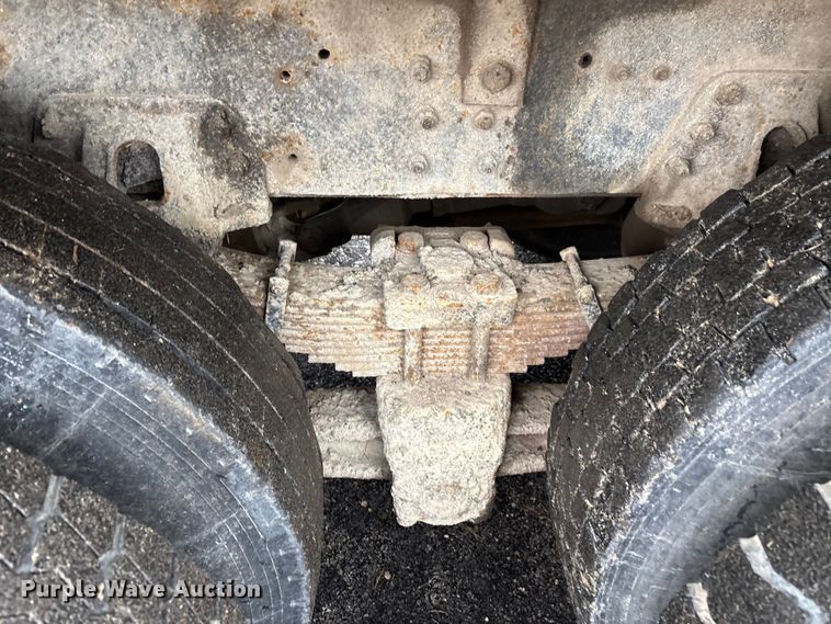 image for item EJ7684 1997 Chevrolet C7500 dump truck