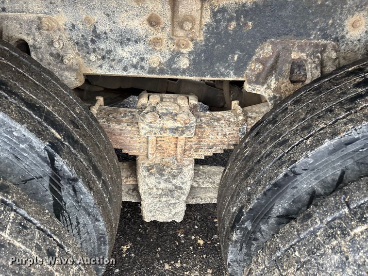 image for item EJ7684 1997 Chevrolet C7500 dump truck