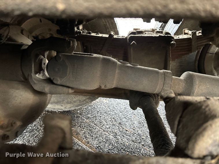 image for item EJ7684 1997 Chevrolet C7500 dump truck