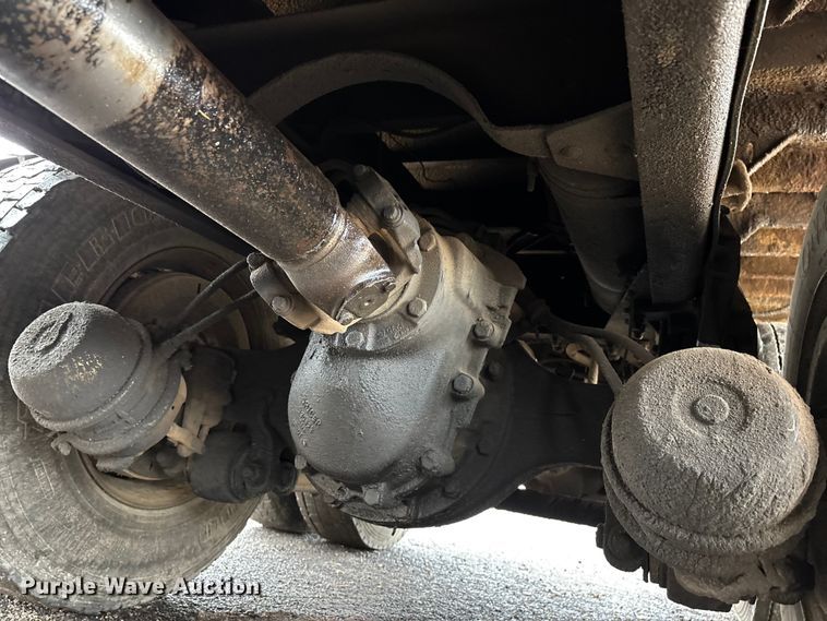 image for item EJ7684 1997 Chevrolet C7500 dump truck