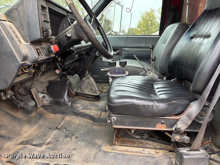 image for item EJ7684 1997 Chevrolet C7500 dump truck