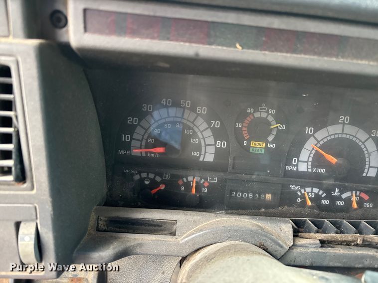 image for item EJ7684 1997 Chevrolet C7500 dump truck