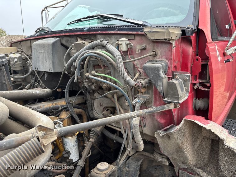 image for item EJ7684 1997 Chevrolet C7500 dump truck