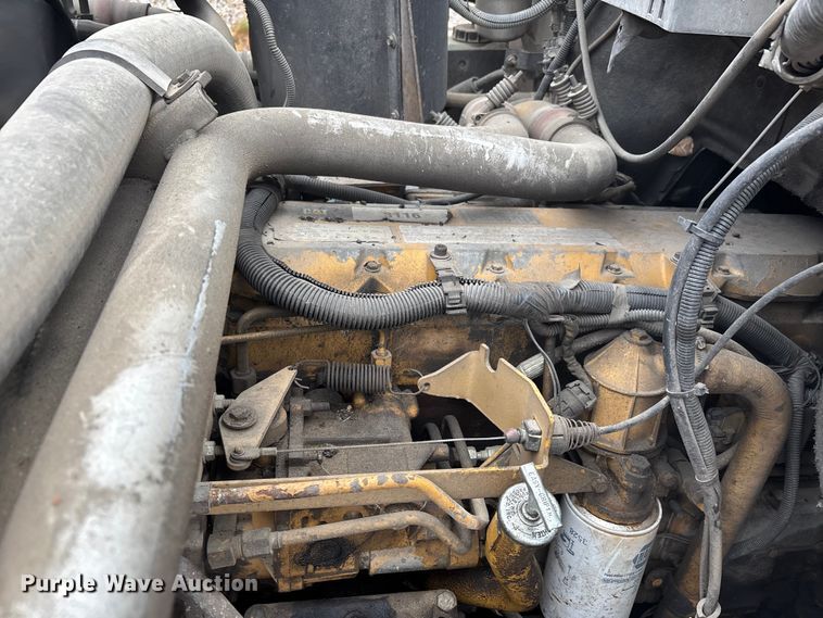 image for item EJ7684 1997 Chevrolet C7500 dump truck