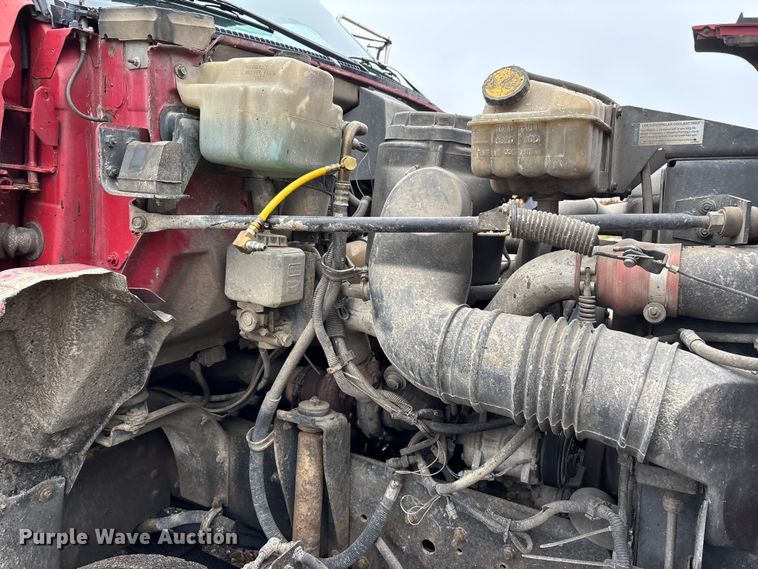 image for item EJ7684 1997 Chevrolet C7500 dump truck