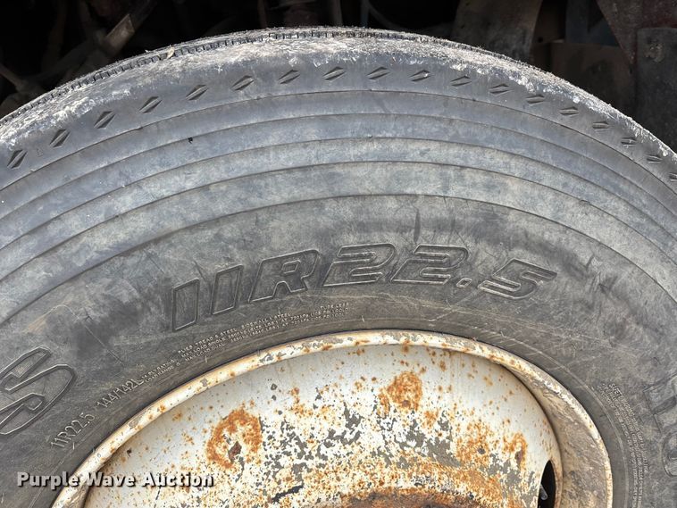 image for item EJ7684 1997 Chevrolet C7500 dump truck