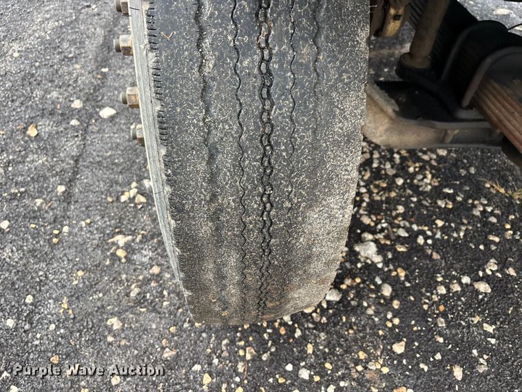 image for item EJ7684 1997 Chevrolet C7500 dump truck