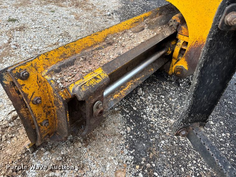 image for item EJ7685 1991 John Deere 670B motor grader