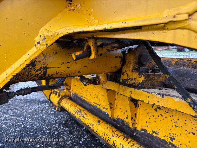 image for item EJ7685 1991 John Deere 670B motor grader