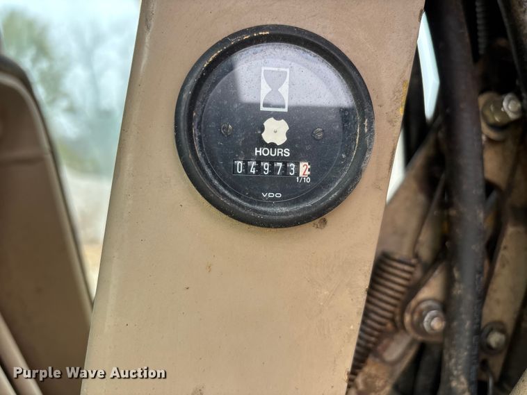 image for item EJ7686 1993 John Deere 670B motor grader