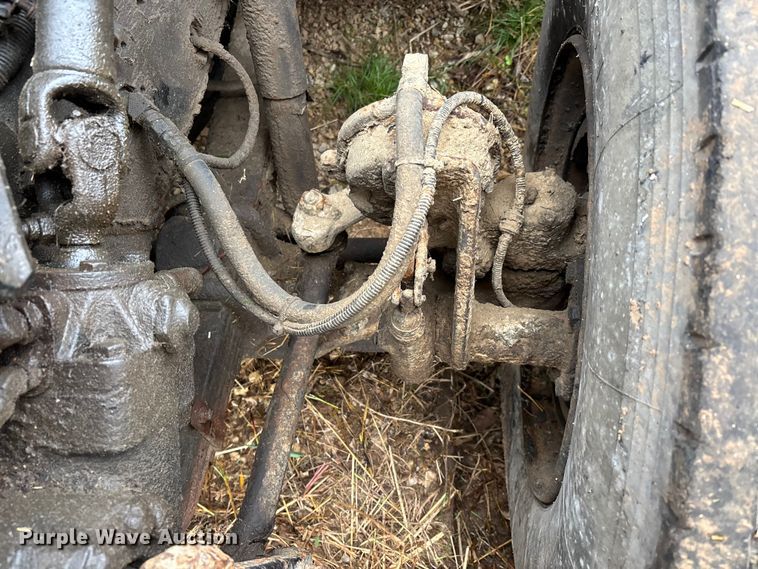 image for item EJ7687 1999 International 4900 dump truck