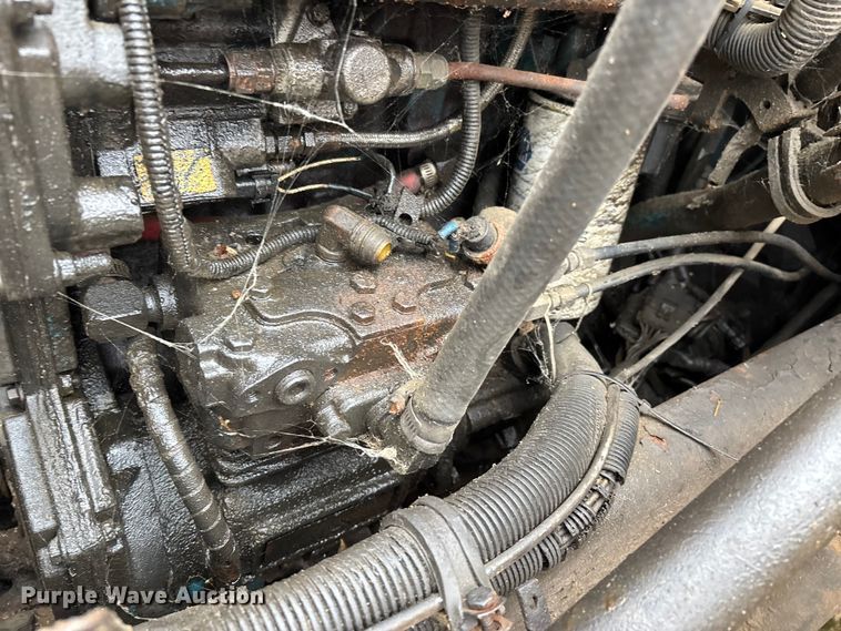 image for item EJ7687 1999 International 4900 dump truck