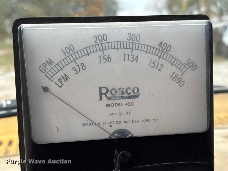 image for item EJ7691 1985 Ford F800 oil distributor truck