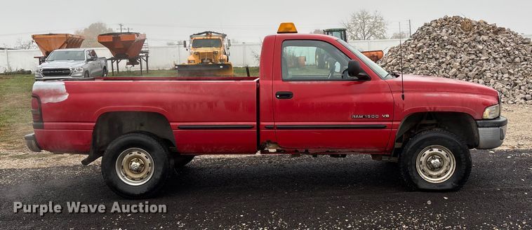 image for item EJ7692 1998 Dodge Ram 1500 pickup truck