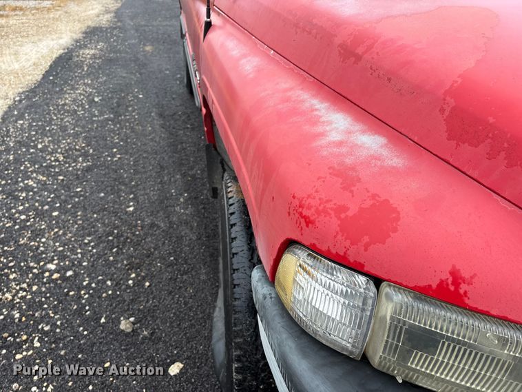 image for item EJ7692 1998 Dodge Ram 1500 pickup truck