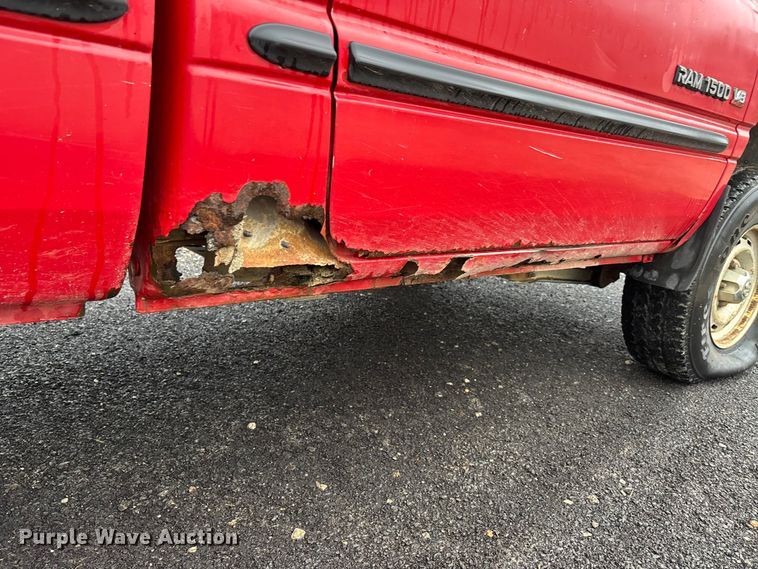 image for item EJ7692 1998 Dodge Ram 1500 pickup truck