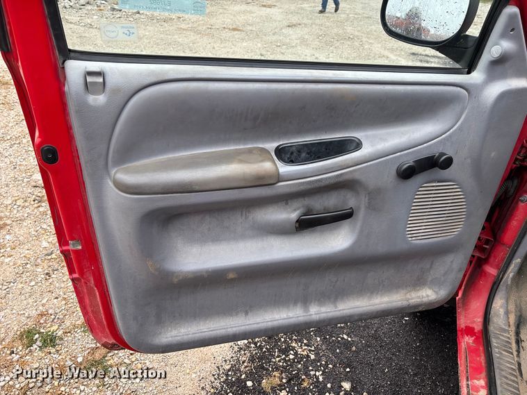 image for item EJ7692 1998 Dodge Ram 1500 pickup truck