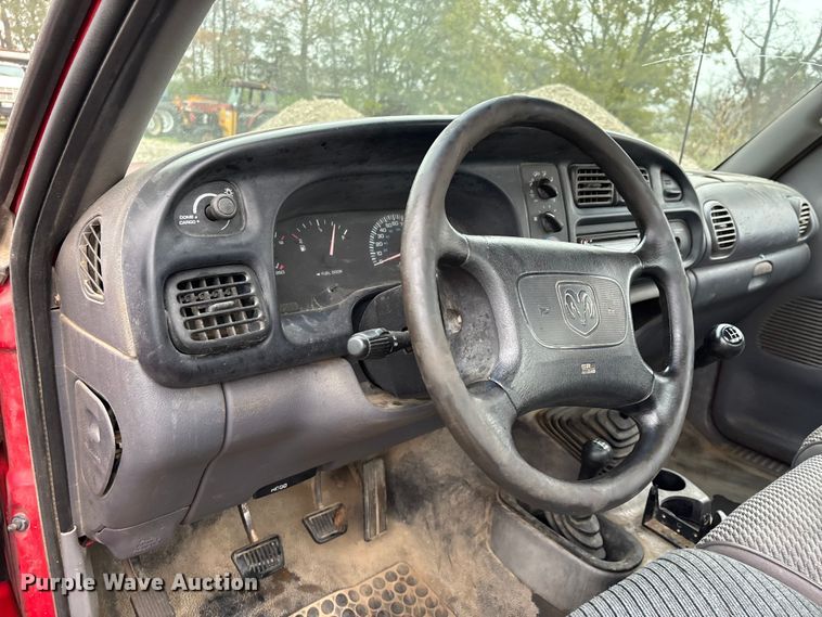 image for item EJ7692 1998 Dodge Ram 1500 pickup truck