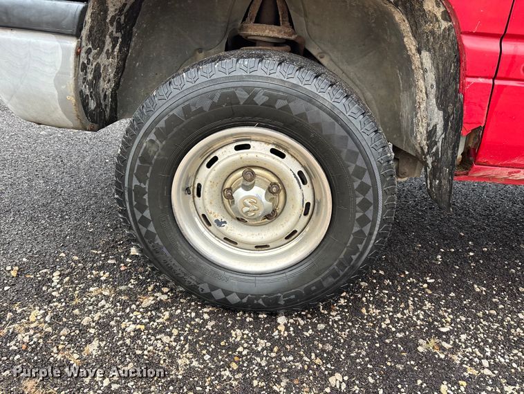 image for item EJ7692 1998 Dodge Ram 1500 pickup truck