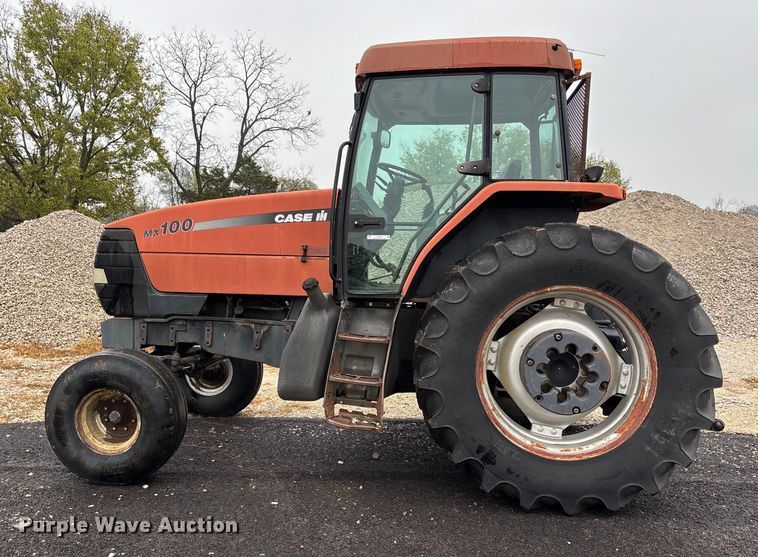 image for item EJ7693 Case-IH MX100 tractor