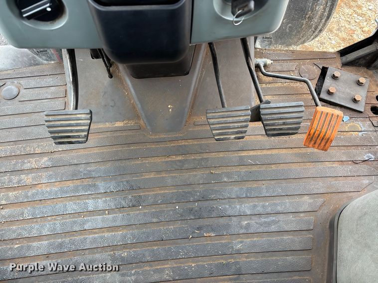 image for item EJ7693 Case-IH MX100 tractor