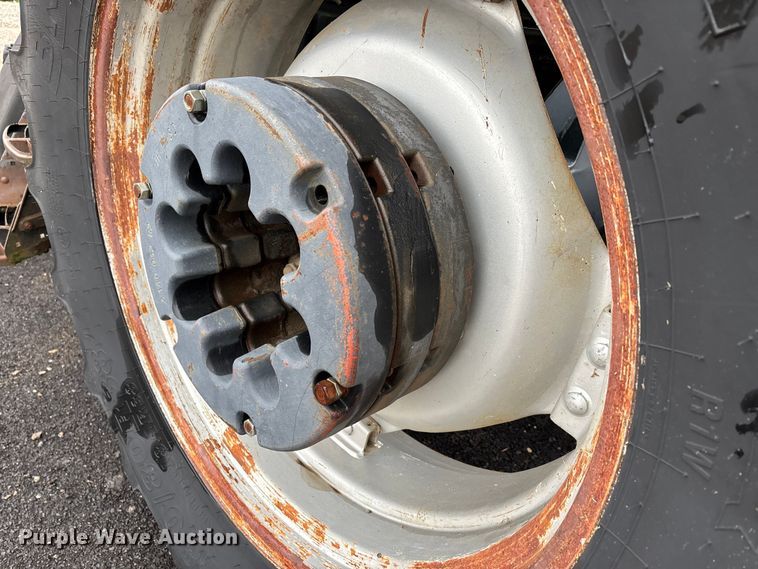 image for item EJ7693 Case-IH MX100 tractor