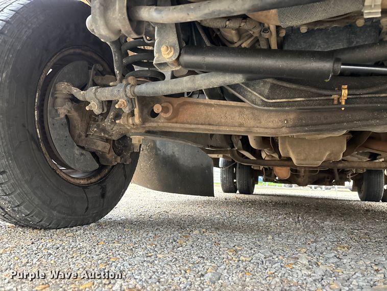 image for item EJ7697 2014 Ford E450 shuttle bus