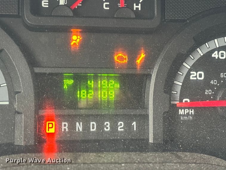 image for item EJ7697 2014 Ford E450 shuttle bus