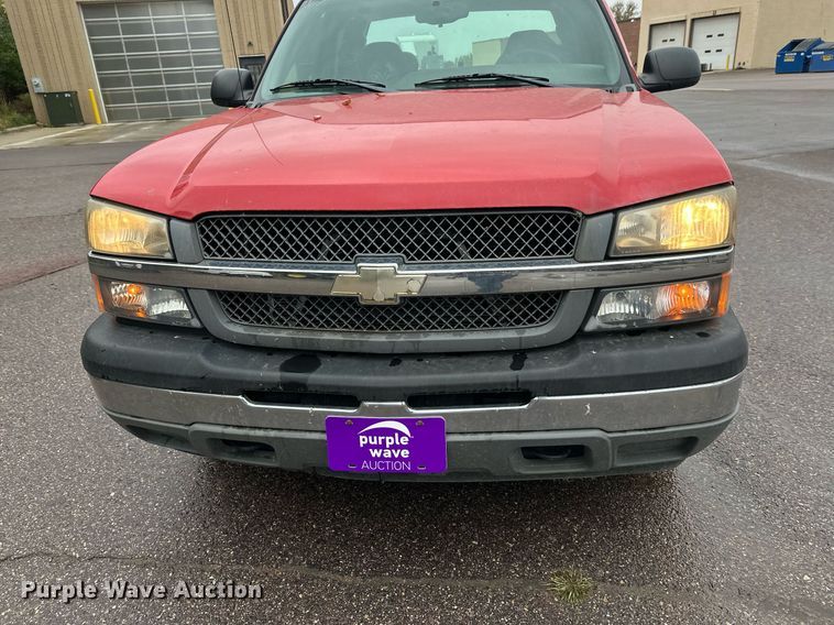 image for item EL0026 2005 Chevrolet Silverado 1500 Ext. Cab pickup truck