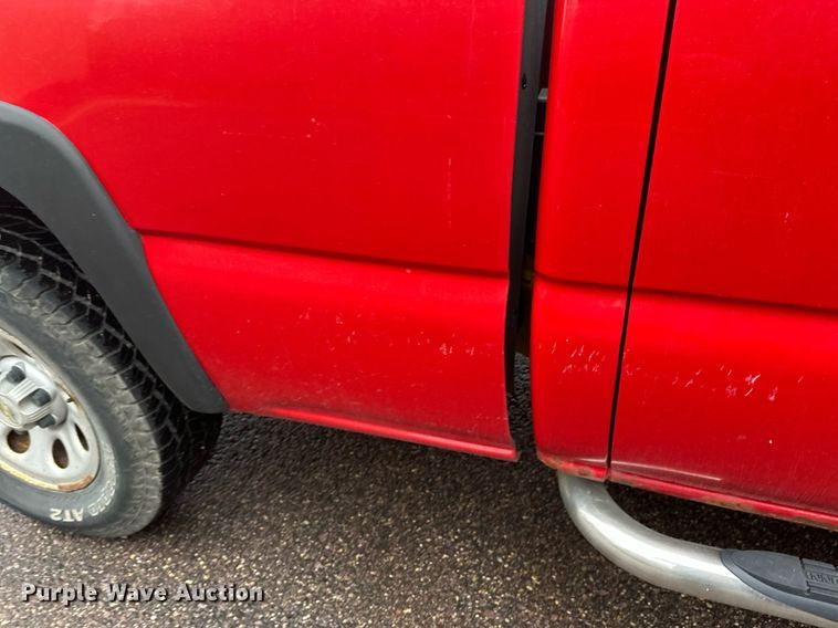 image for item EL0026 2005 Chevrolet Silverado 1500 Ext. Cab pickup truck