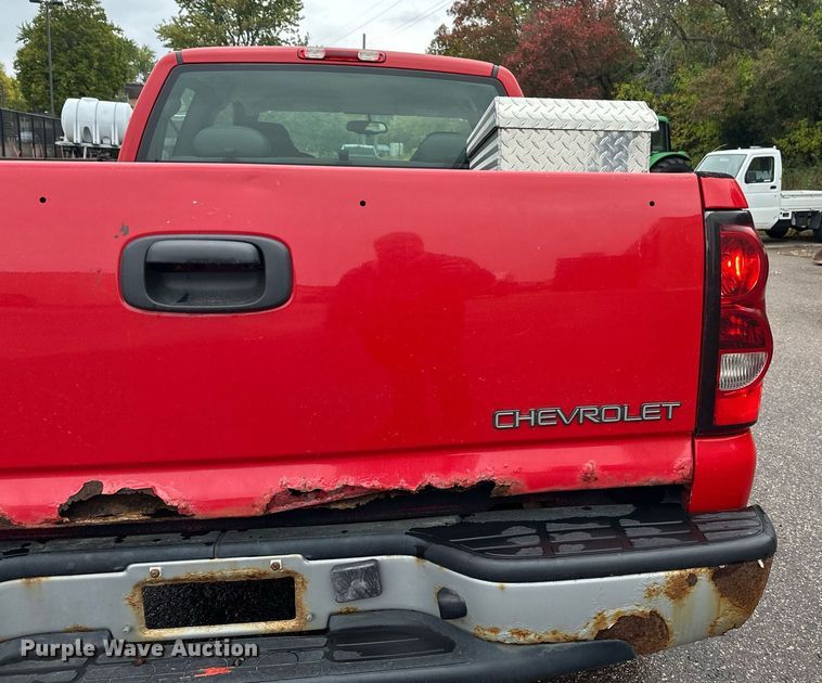 image for item EL0026 2005 Chevrolet Silverado 1500 Ext. Cab pickup truck