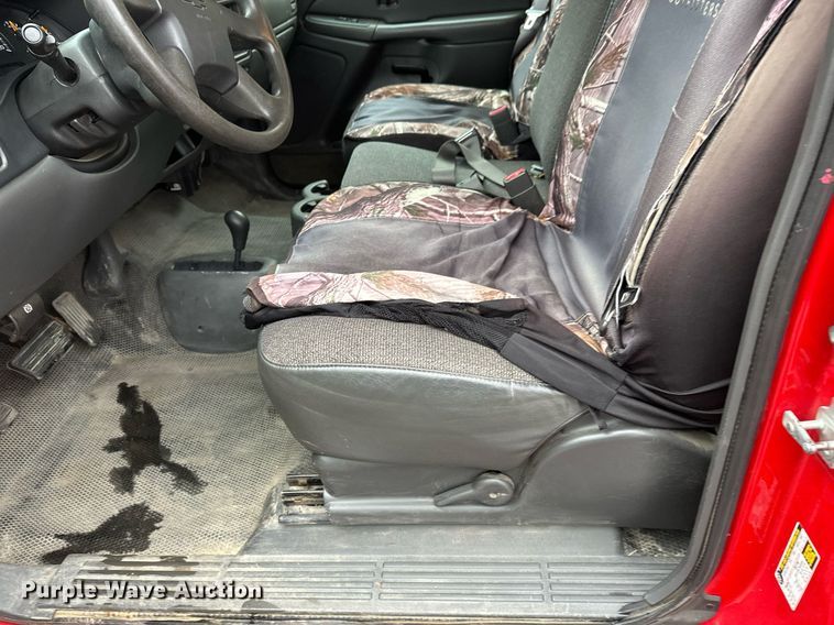 image for item EL0026 2005 Chevrolet Silverado 1500 Ext. Cab pickup truck