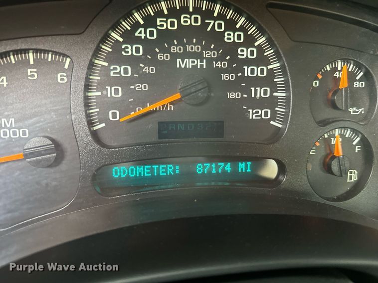 image for item EL0026 2005 Chevrolet Silverado 1500 Ext. Cab pickup truck