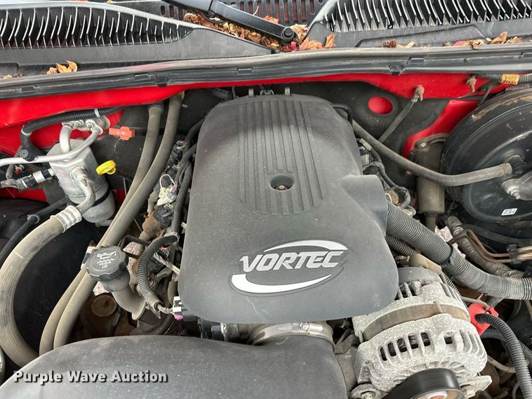 image for item EL0026 2005 Chevrolet Silverado 1500 Ext. Cab pickup truck