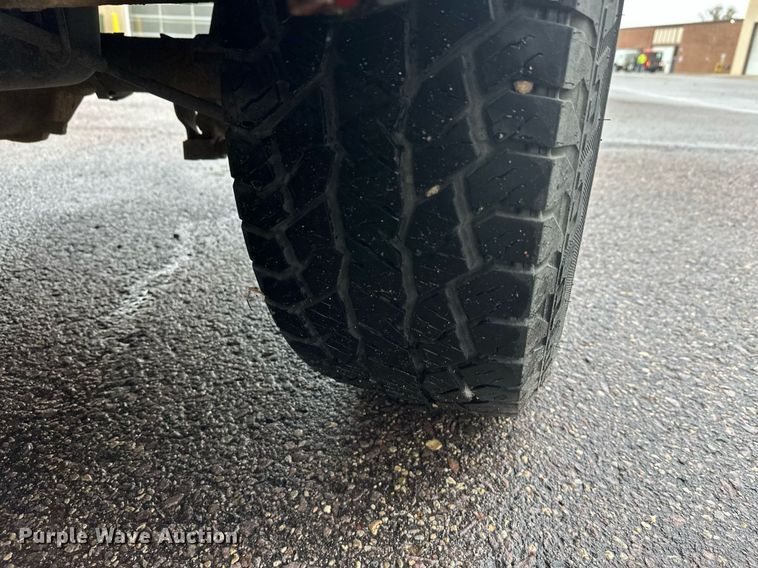 image for item EL0026 2005 Chevrolet Silverado 1500 Ext. Cab pickup truck