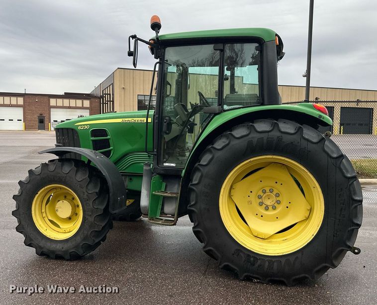 image for item EL0027 2009 John Deere 6230 MFWD tractor