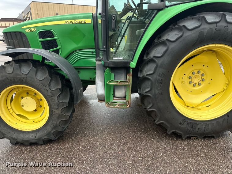image for item EL0027 2009 John Deere 6230 MFWD tractor