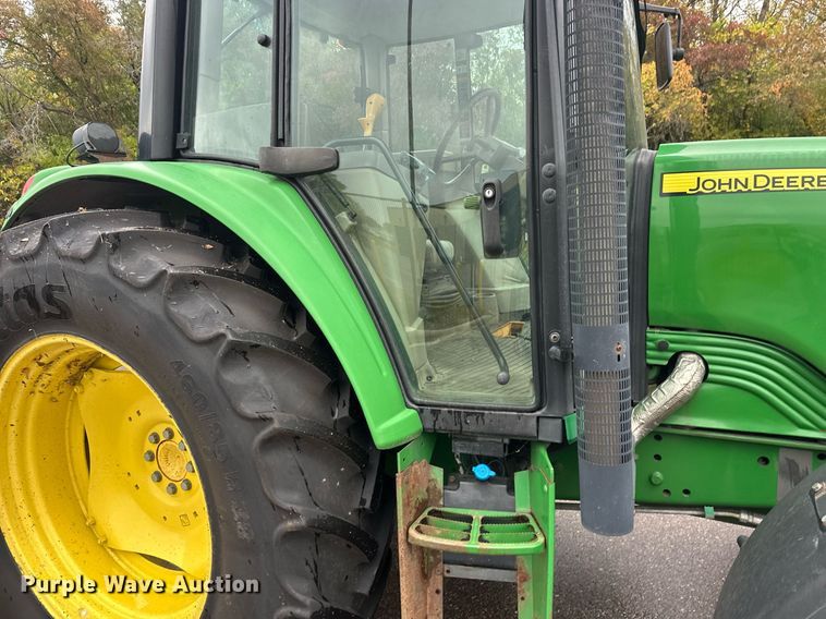 image for item EL0027 2009 John Deere 6230 MFWD tractor