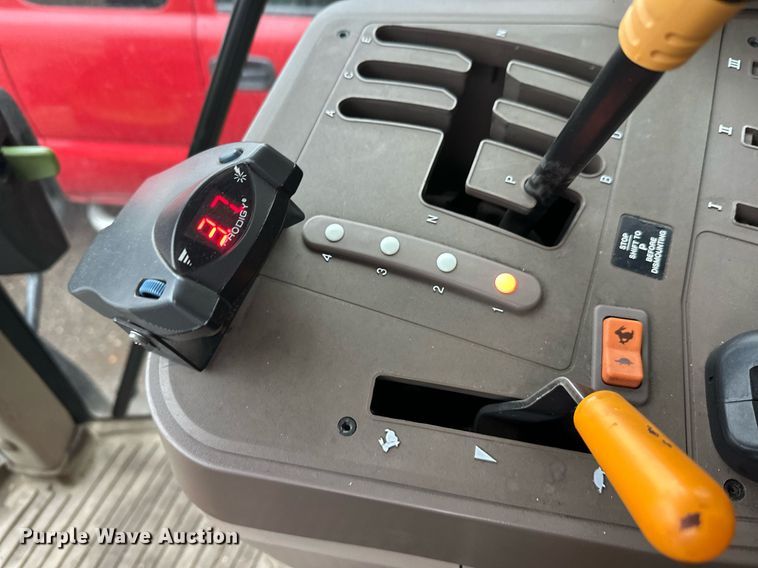 image for item EL0027 2009 John Deere 6230 MFWD tractor