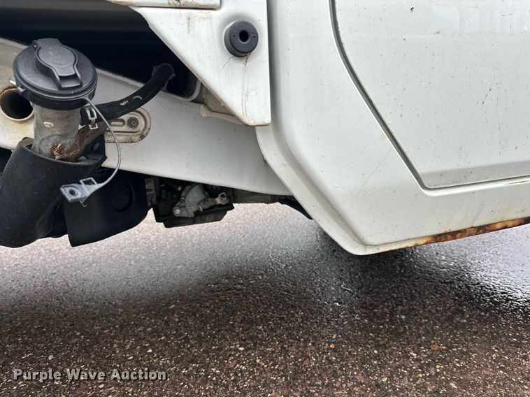 image for item EL0028 Suzuki mini truck