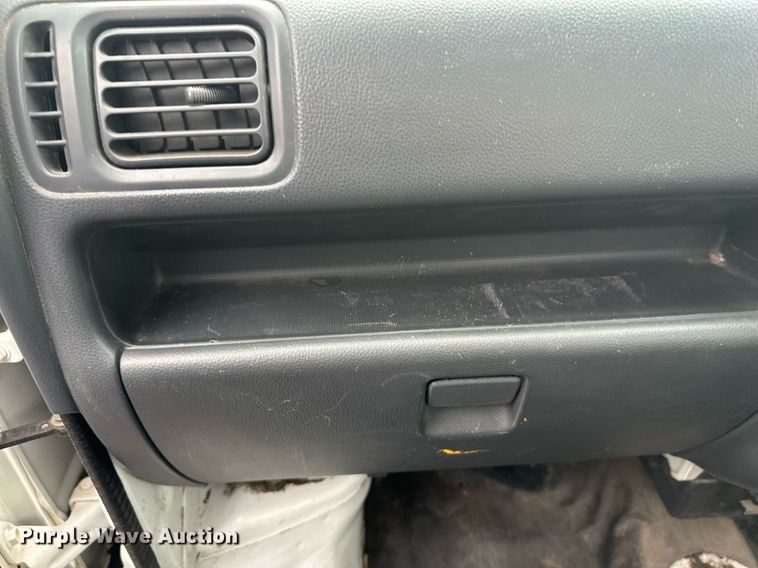 image for item EL0028 Suzuki mini truck