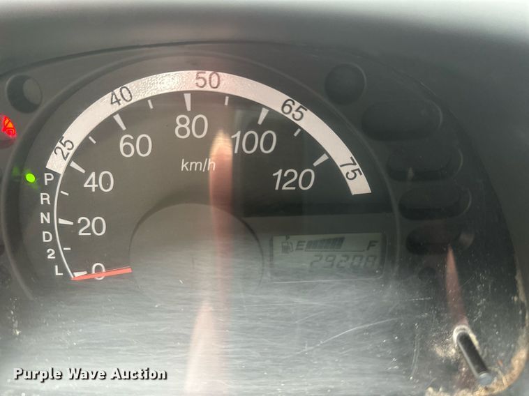 image for item EL0028 Suzuki mini truck