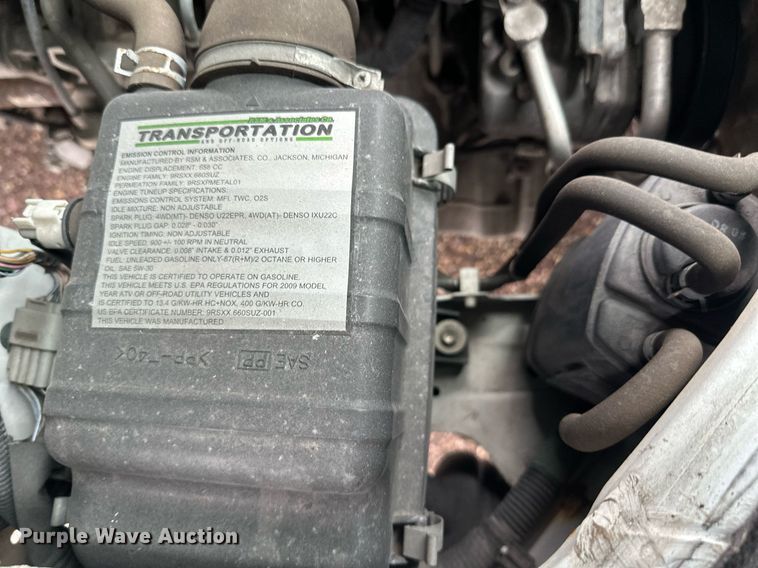 image for item EL0028 Suzuki mini truck